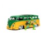 Furgoneta 1962 VW Bus Tortugas Ninja con figura Leonardo 1/24 en Coches a Escala de Hobbyteam