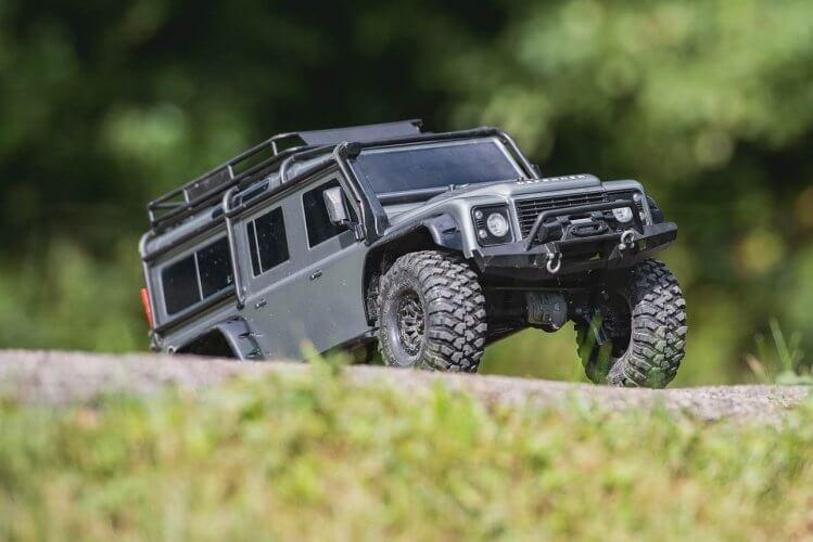 Encuentra las diferencias entre los modelos Traxxas TRX 4 y vívelas