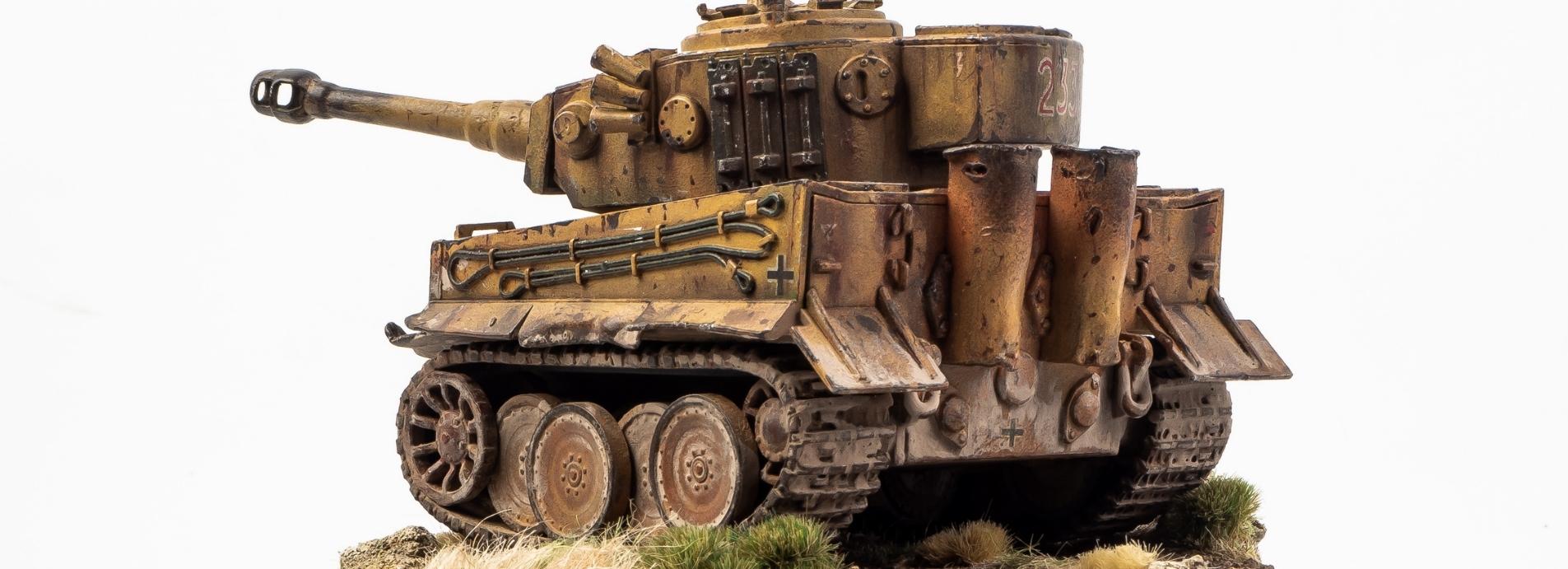 efecto envejecido en maqueta de plástico de tanque